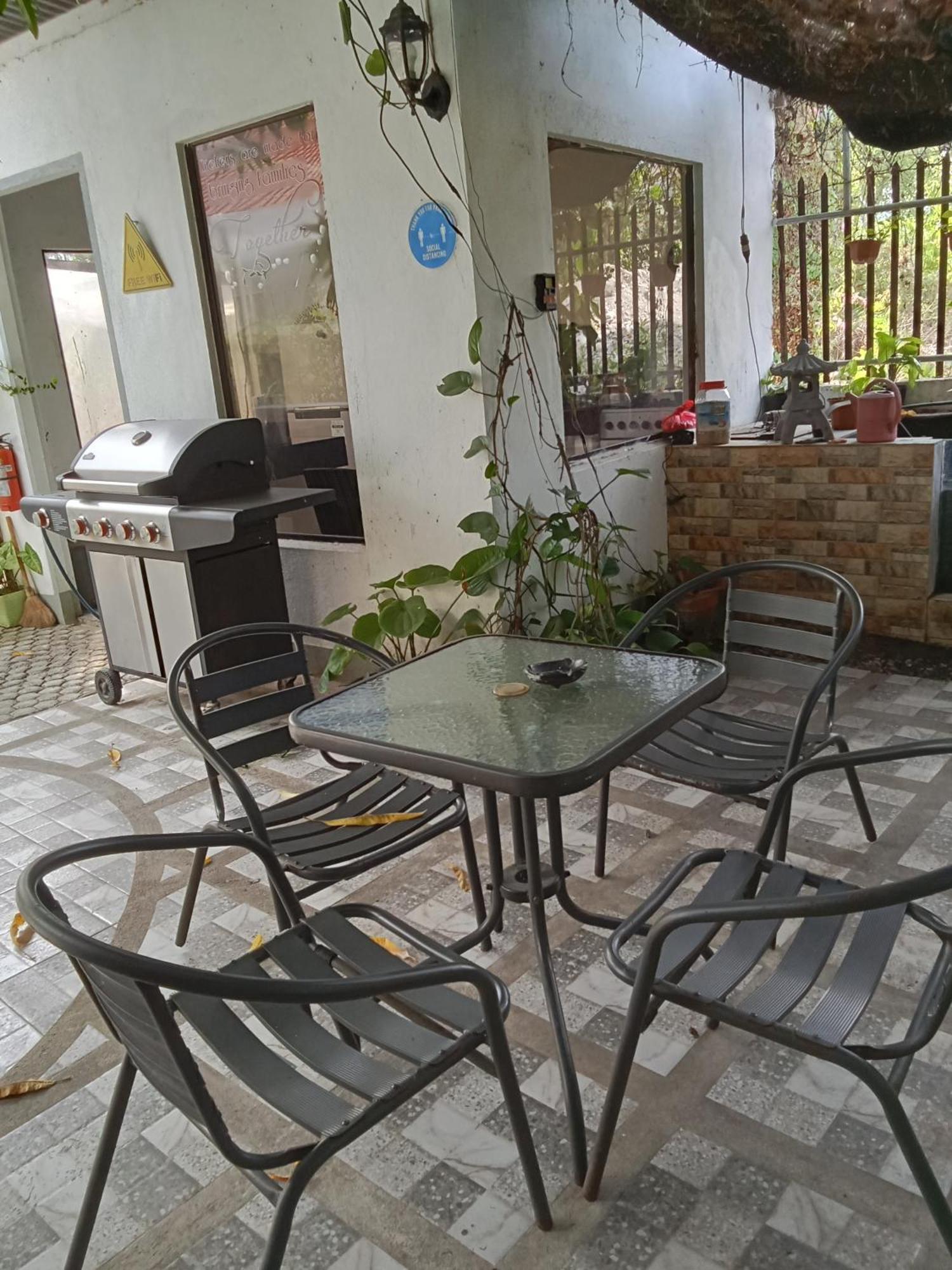 Yoo Darius' Residences Moalboal Exterior photo